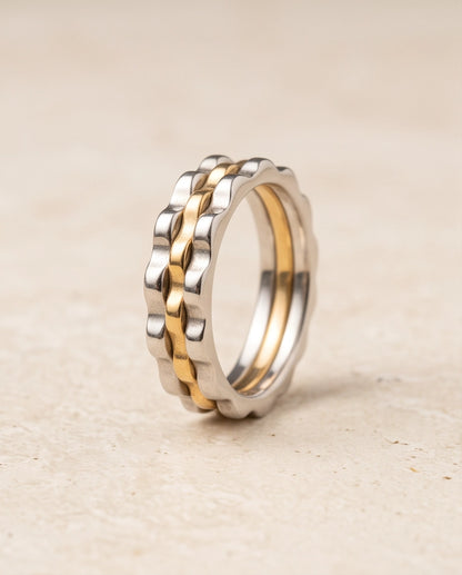 Interlocking Gear Minimalist Band