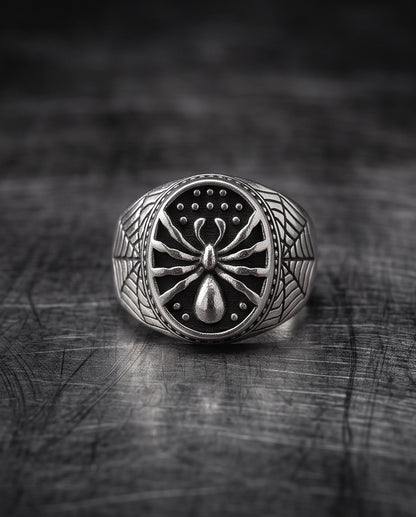 Arachnid Web-Shoulder Signet Silver Ring
