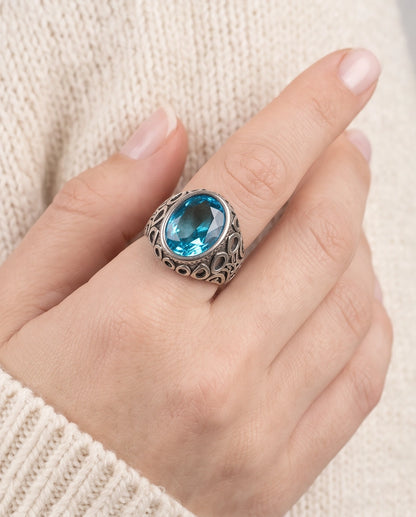 Aquamarine Oval-Cut Gemstone Openwork Scroll Silver Ring