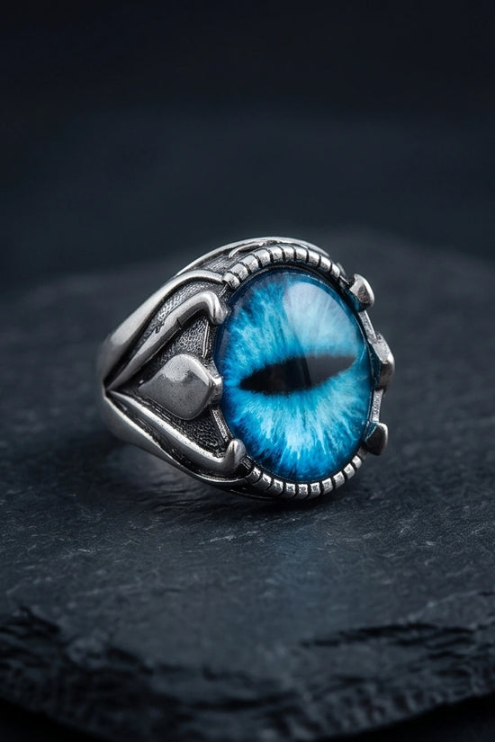Vintage Sterling Silver Dragon's Claw Azure Eye Ring
