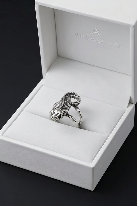 Vintage Silver Oxidized Chameleon Lizard Statement Ring