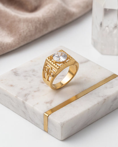 Brilliant Round Cut Sawtooth Filigree Scroll Gold Ring