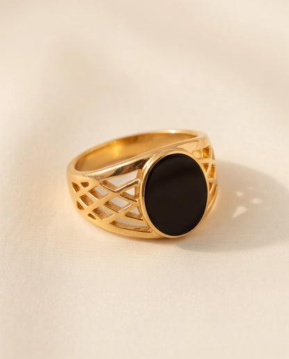 Onyx-Style Oval Cabochon Openwork Lattice Gold Ring