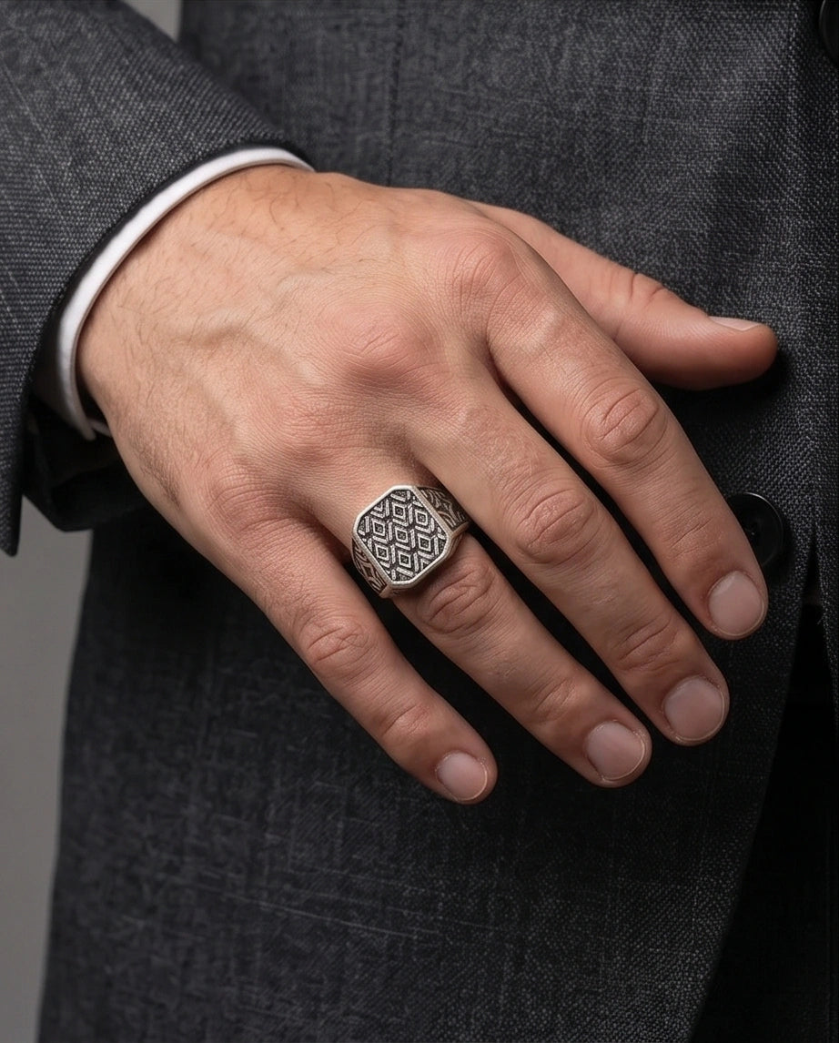 Vintage Sterling Silver Geometric Diamond Lattice Signet Ring