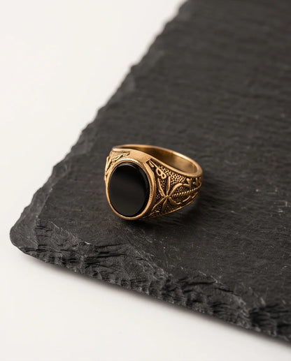Onyx-Style Oval Cabochon Cross-Motif Filigree Gold Ring