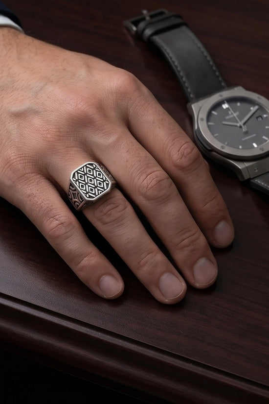 Vintage Sterling Silver Geometric Diamond Lattice Signet Ring