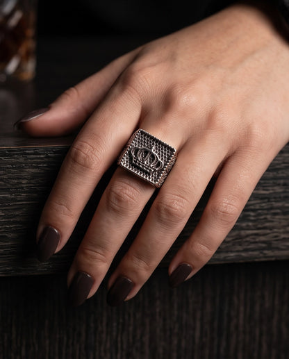 Royal Crown Mesh Square Signet Silver Ring
