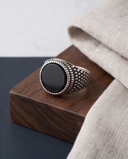 Onyx-Style Round Cabochon Beaded Scale Texture Silver Ring
