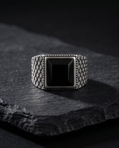 Pyramid Cut Onyx-Style Sawtooth Diamond-Mesh Silver Ring