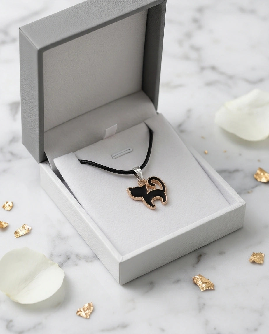 Gold Elegant Sitting Cat Necklace