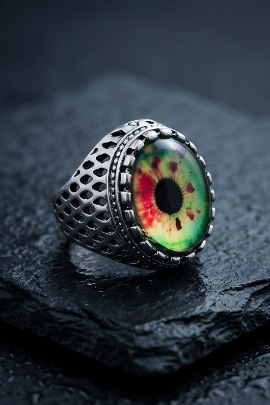 Vintage Sterling Silver Gothic Crimson-Green Beast Eye Ring