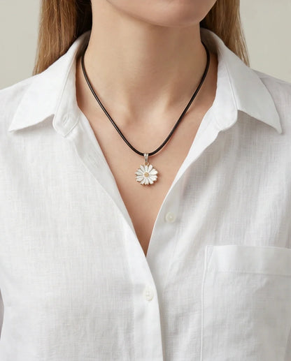 Gold and White Textured Daisy Necklace