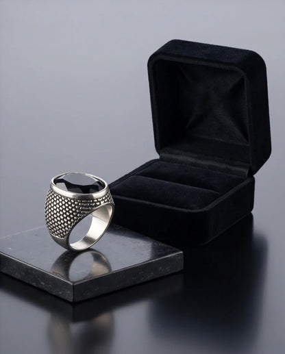 Imperial Onyx Mesh Signet Ring