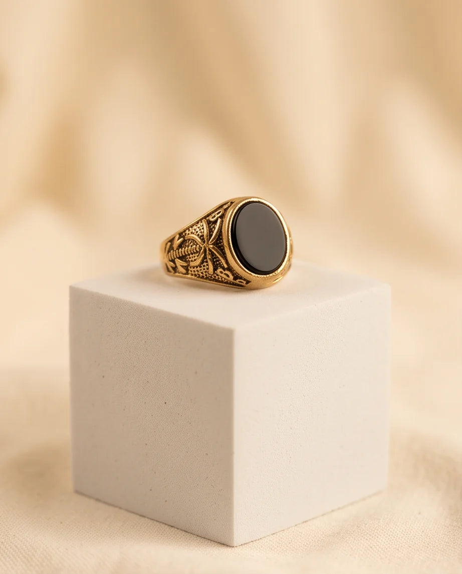 Onyx-Style Oval Cabochon Cross-Motif Filigree Gold Ring