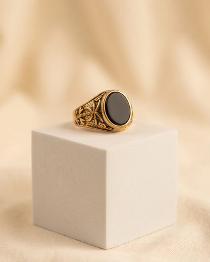 Onyx-Style Oval Cabochon Cross-Motif Filigree Gold Ring