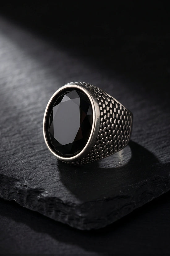 Imperial Onyx Mesh Signet Ring