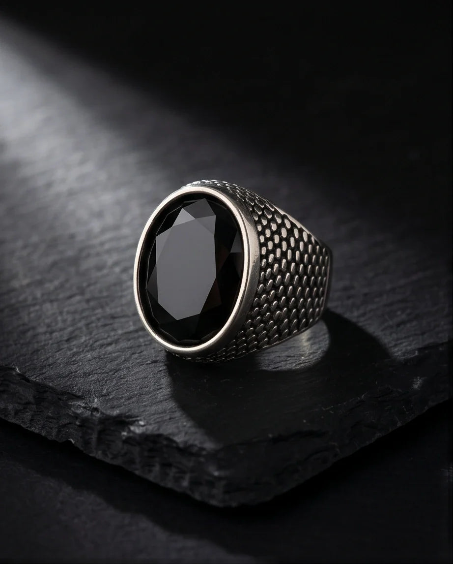 Imperial Onyx Mesh Signet Ring