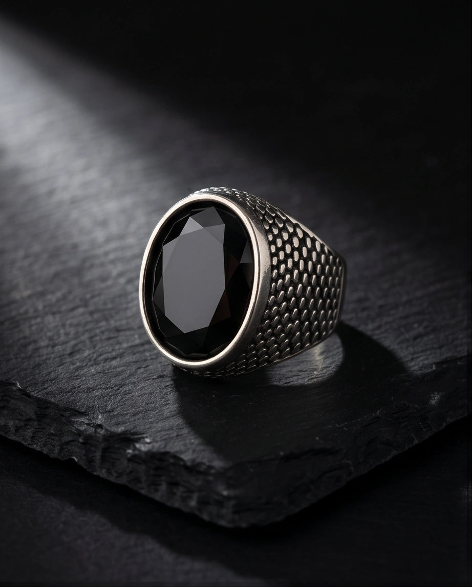 Imperial Onyx Mesh Signet Ring