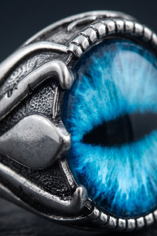 Vintage Sterling Silver Dragon's Claw Azure Eye Ring