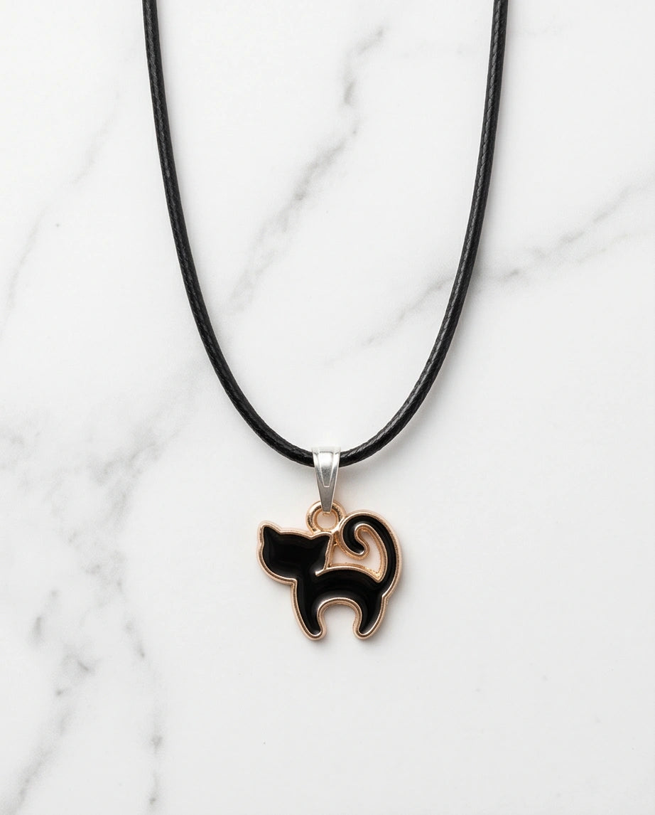 Gold Elegant Sitting Cat Necklace