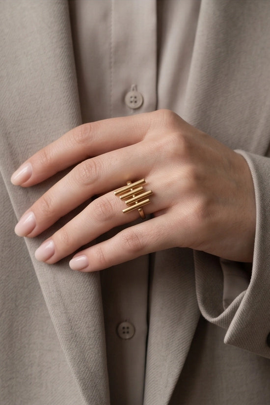 Golden Minimalist Pillar Ring
