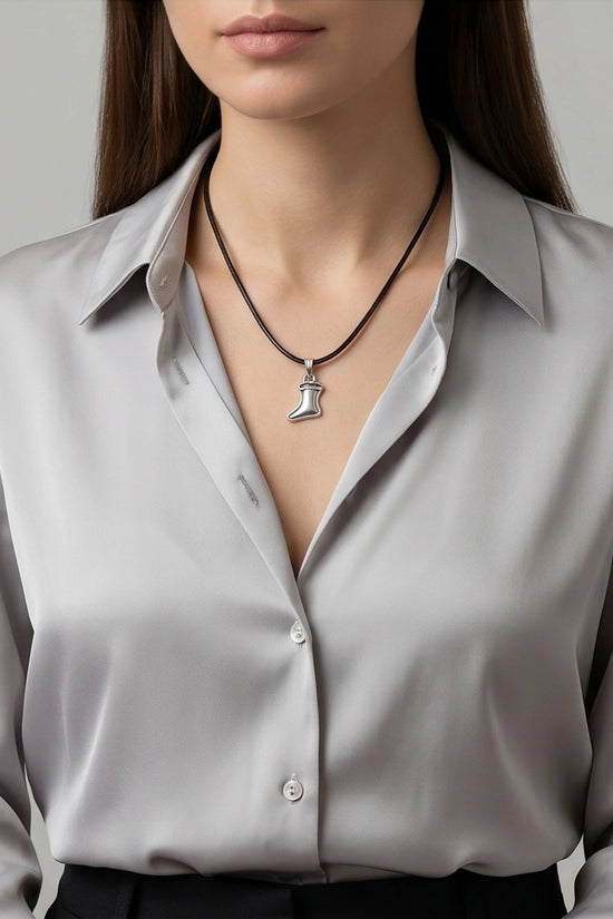 Silver Retro Stocking Pendant Necklace
