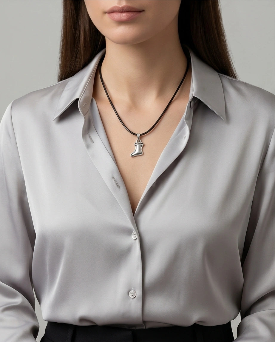 Silver Retro Stocking Pendant Necklace
