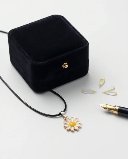Gold and White Petite Daisy Necklace