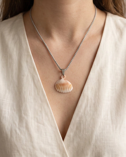 Silver Natural Seashell Pendant Chain Necklace