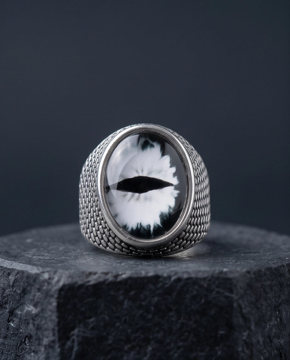 Slit-Pupil Obsidian Dragon-Eye Cabochon Scale-Band Silver Ring
