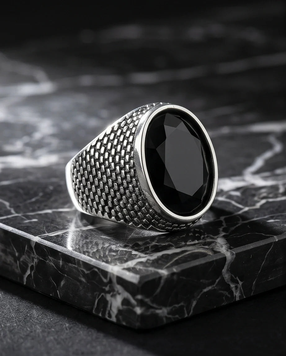 Imperial Onyx Mesh Signet Ring