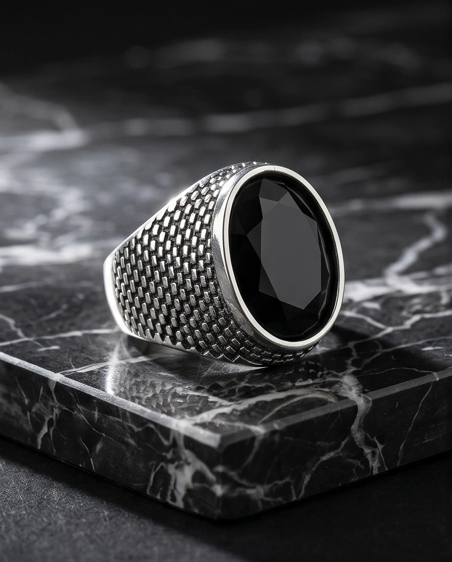 Imperial Onyx Mesh Signet Ring