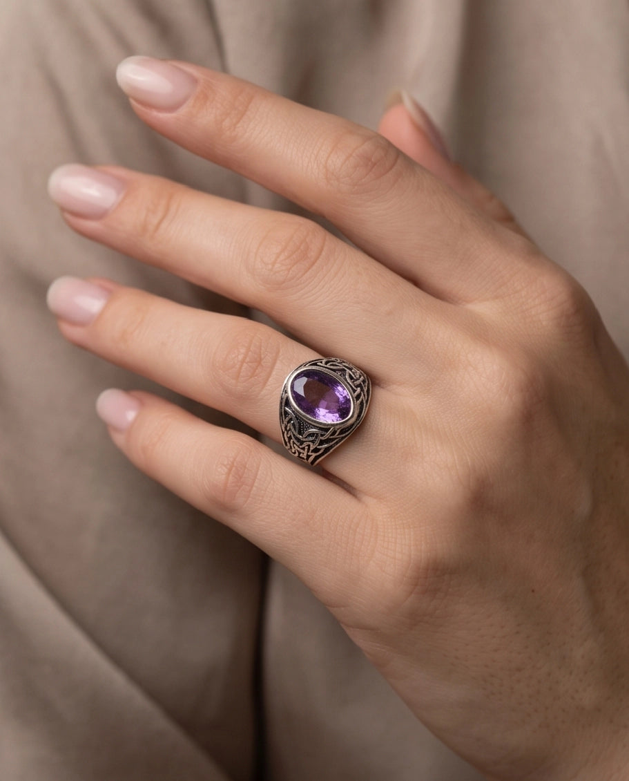 Amethyst Purple Oval-Cut Gemstone Celtic Knot Silver Ring