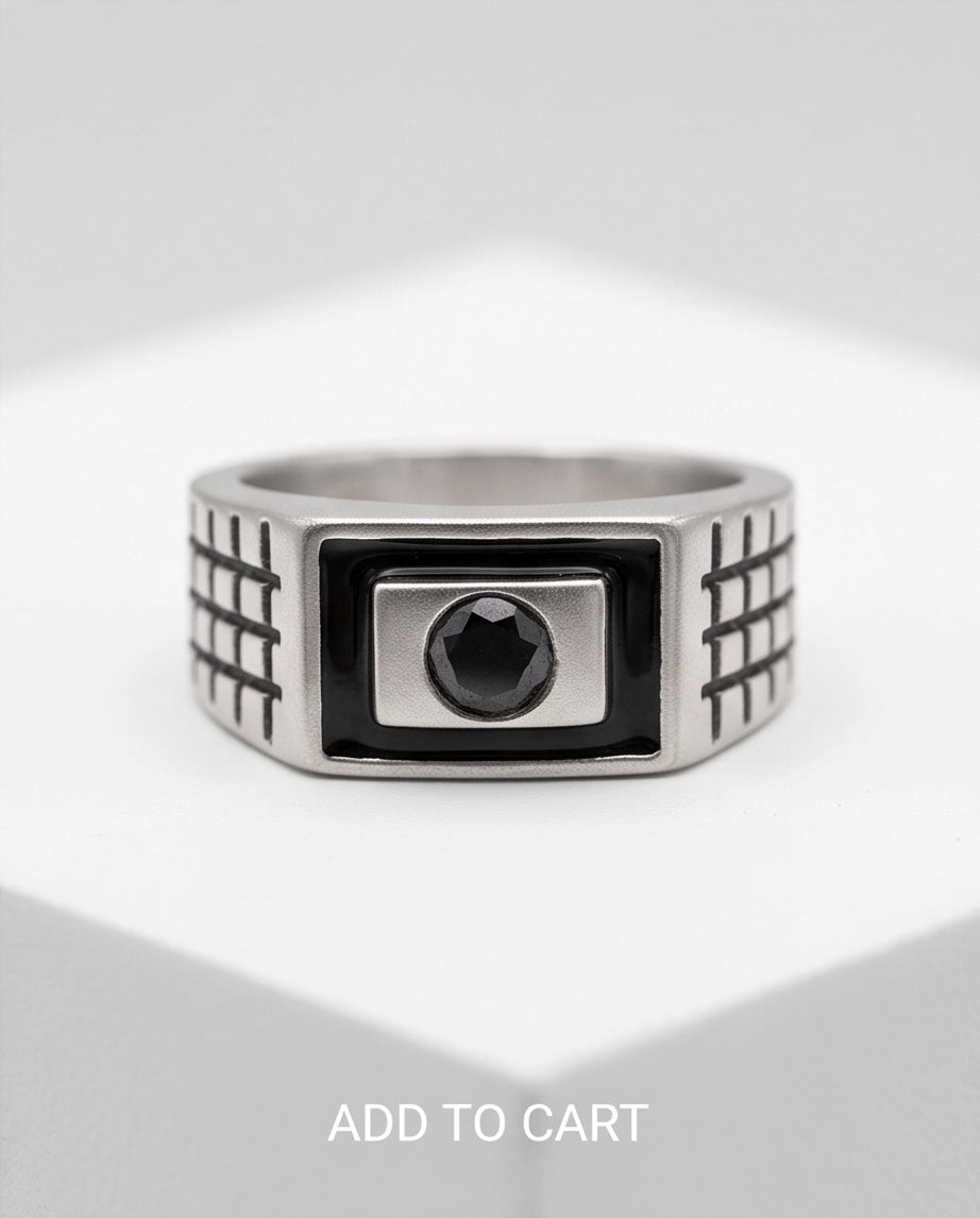 Brilliant Round Faceted Black Onyx-Inlay Grid-Shoulder Silver Ring