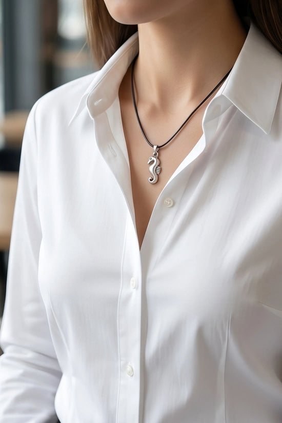 Silver Seahorse Pendant Necklace
