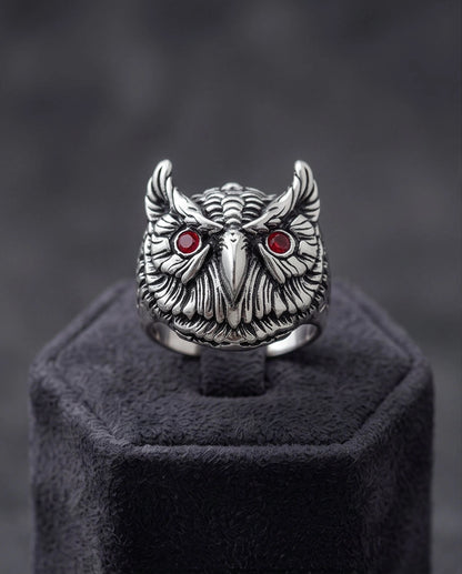 Red-Eyed Sculpted Owl Signet Ring