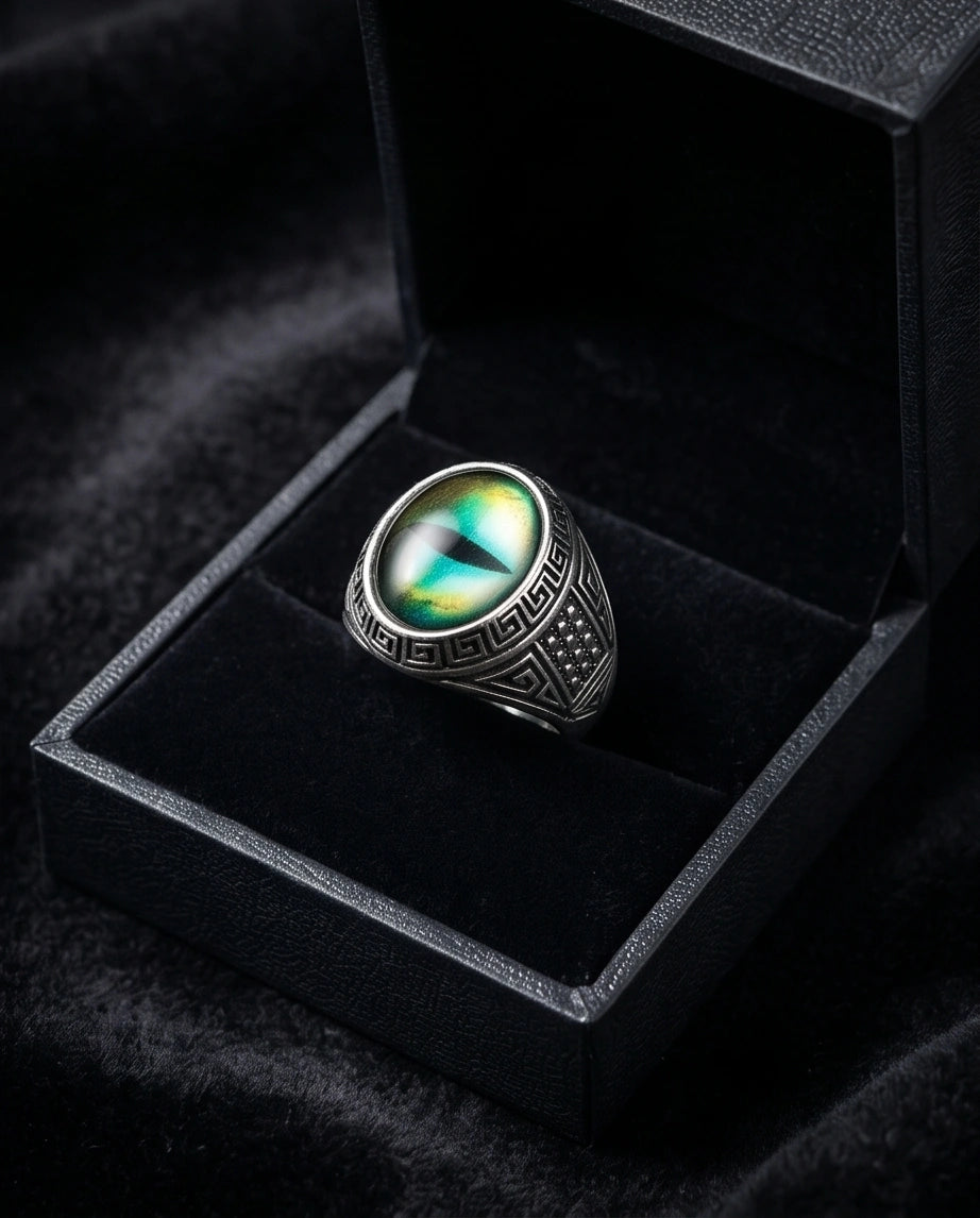 Vintage Sterling Silver Mythic Lime-Green Dragon's Eye Ring