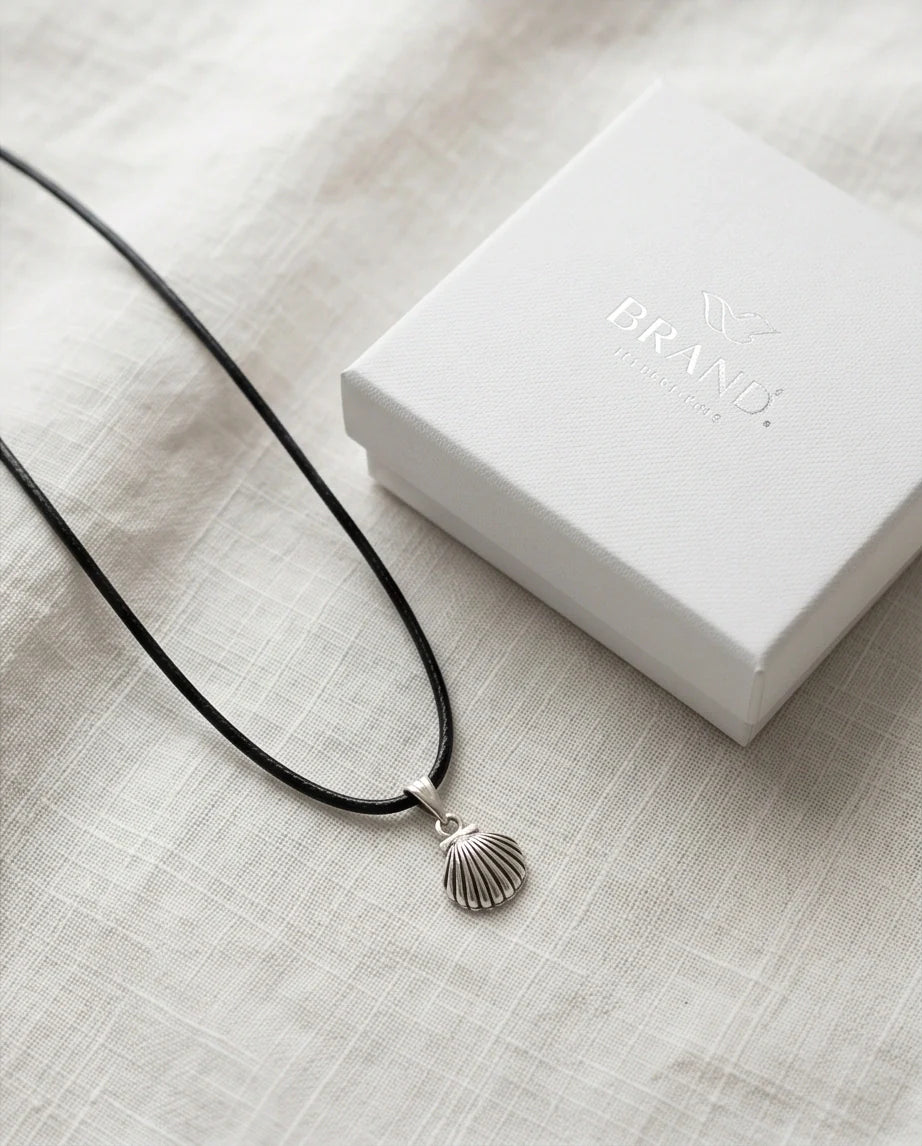 Silver Retro Scallop Seashell Necklace