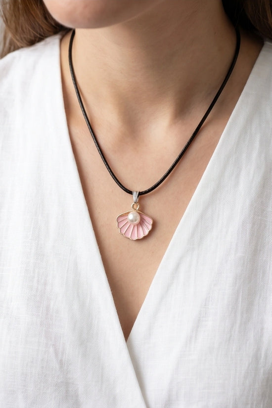 Pink Seashell Enamel Pendant Necklace with Faux Pearl