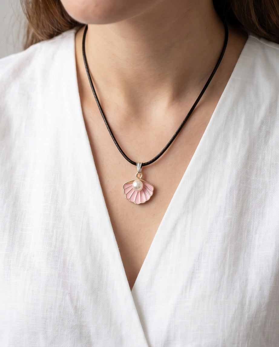 Pink Seashell Enamel Pendant Necklace with Faux Pearl