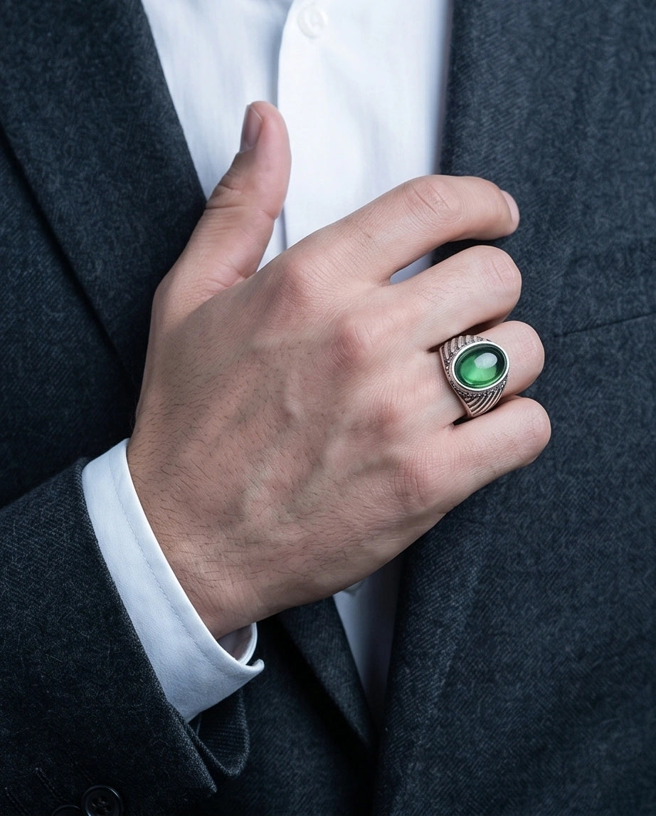 Vintage Sterling Silver Oval Emerald Cabochon Ring