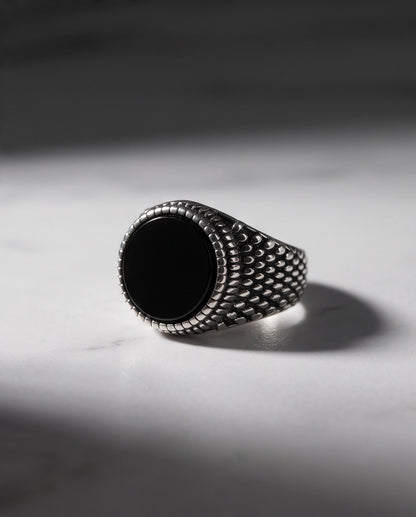 Onyx-Style Round Cabochon Beaded Scale Texture Silver Ring