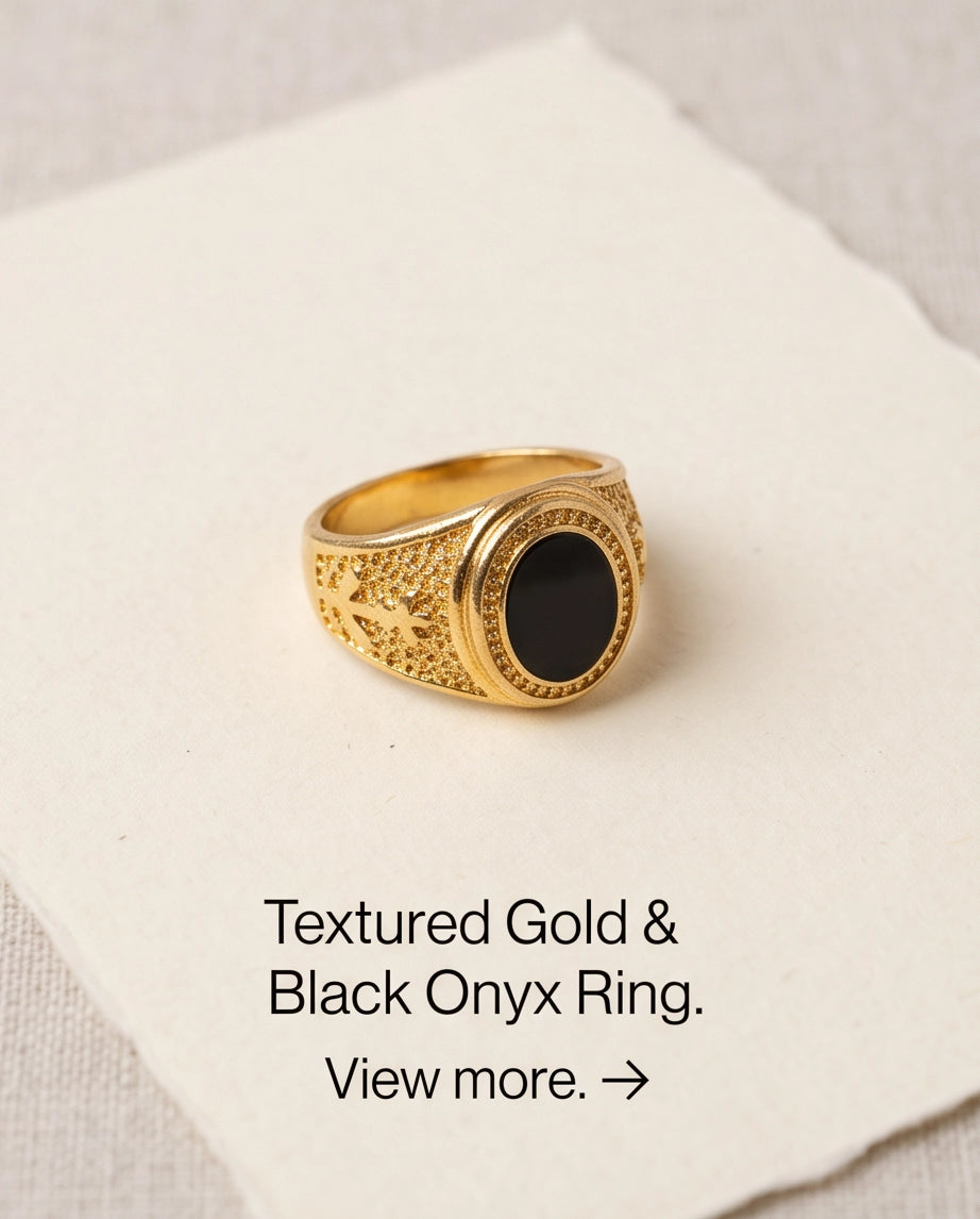 Onyx-Style Oval Cabochon Palm Tree Motif Gold Ring