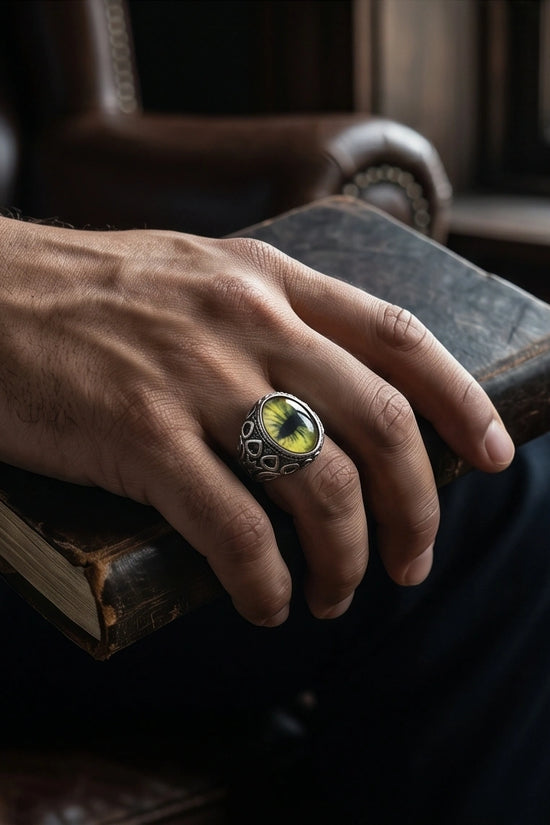 Vintage Sterling Silver Gothic Owl's Eye Statement Ring