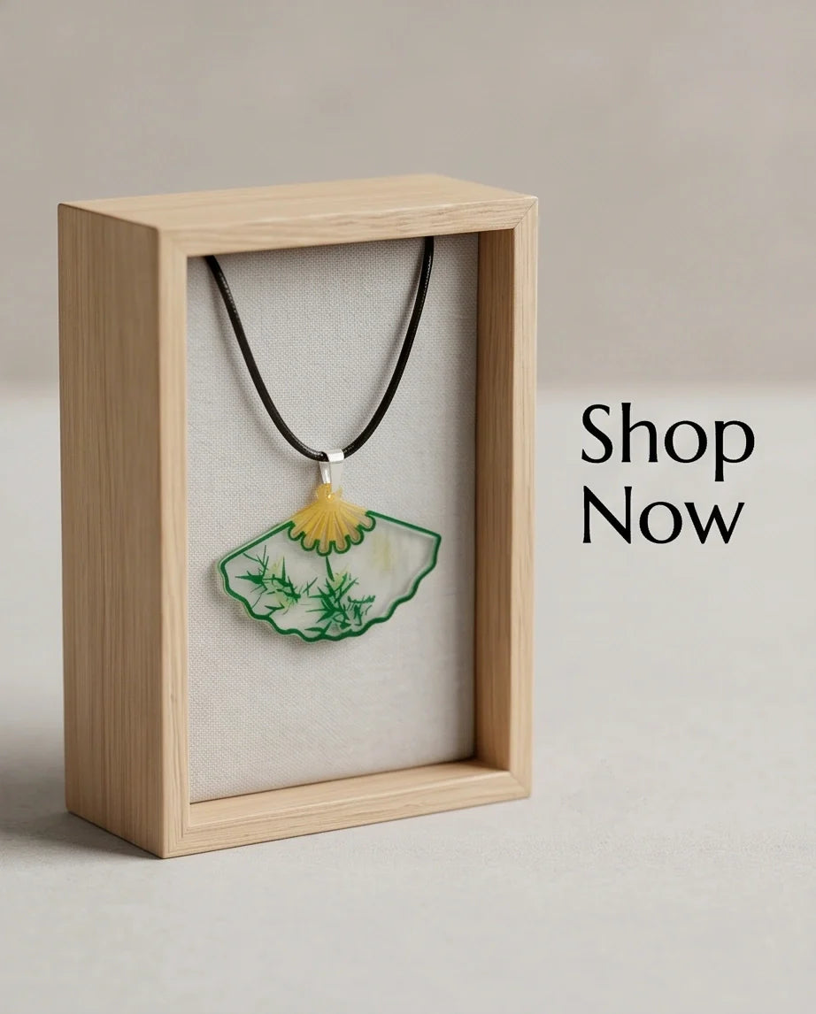 Artistic Green Bamboo Fan Pendant Necklace