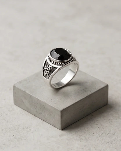 Onyx-Style Faceted Oval Rope-Trim Kanji Character Silver Ring