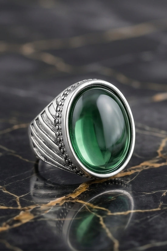 Vintage Sterling Silver Oval Emerald Cabochon Ring