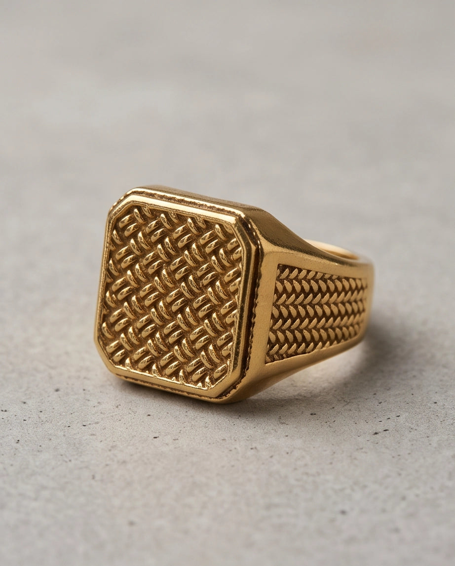 Woven Lattice Gold Signet Ring