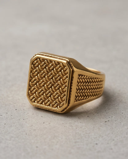 Woven Lattice Gold Signet Ring