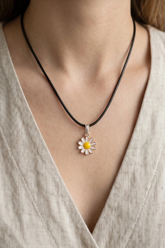 Gold and White Petite Daisy Necklace